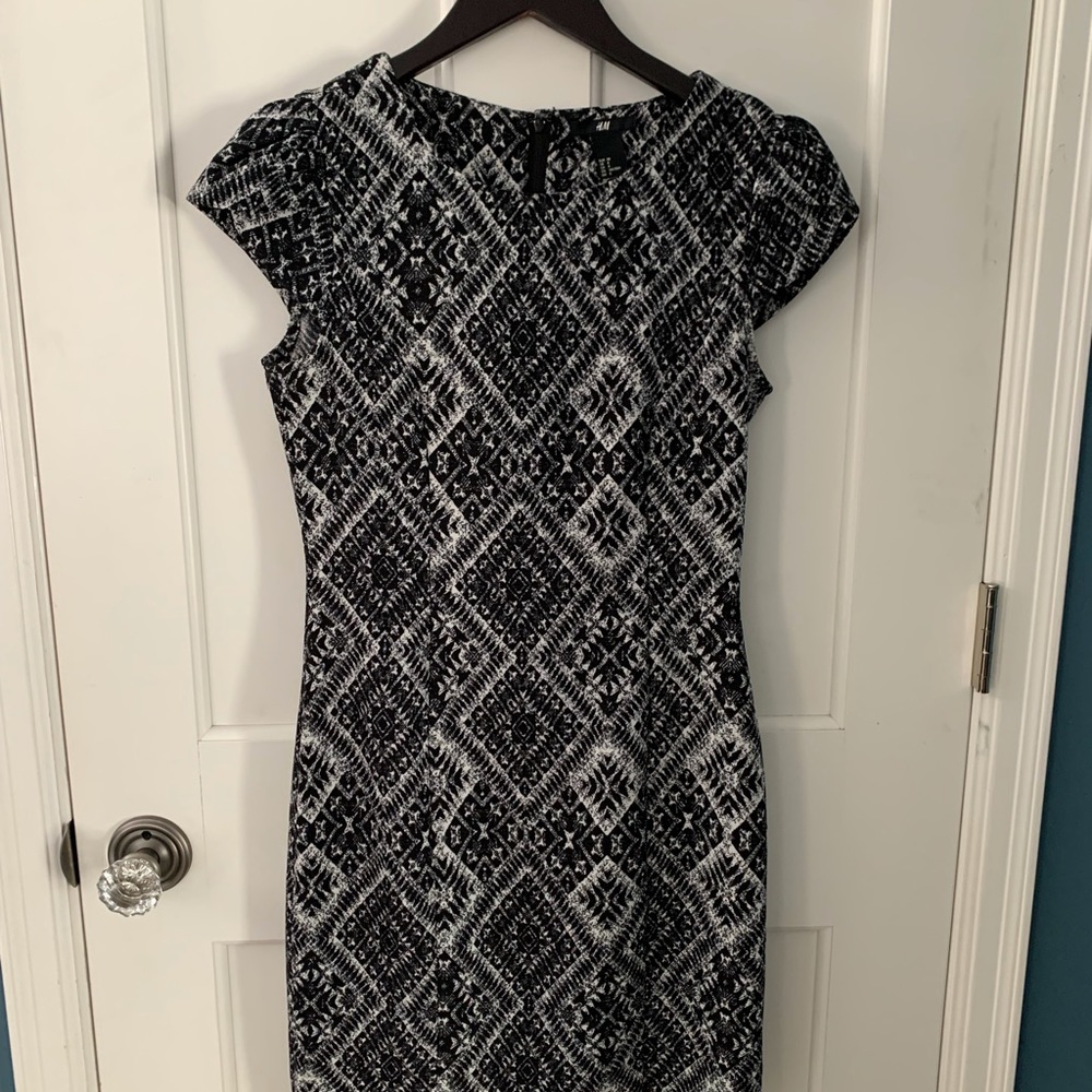 H&M fitted cap sleeve dress.